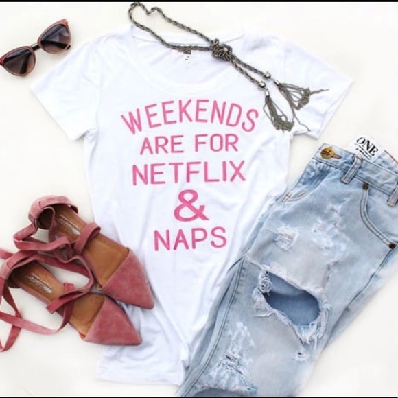 🎉HP 1/23🎉Boutique - Netflix and Naps tee - Picture 1 of 4